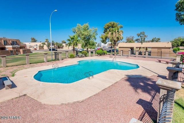 4522 E Pueblo Avenue, Phoenix, AZ 85040