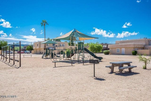 4522 E Pueblo Avenue, Phoenix, AZ 85040