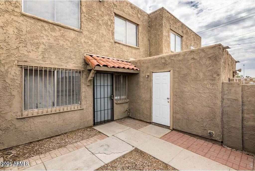 4522 E Pueblo Avenue, Phoenix, AZ 85040