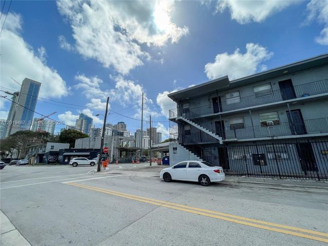220 NW 11th Ter, Miami, FL 33136