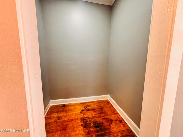 201 N Massey Street, Selma, NC 27576