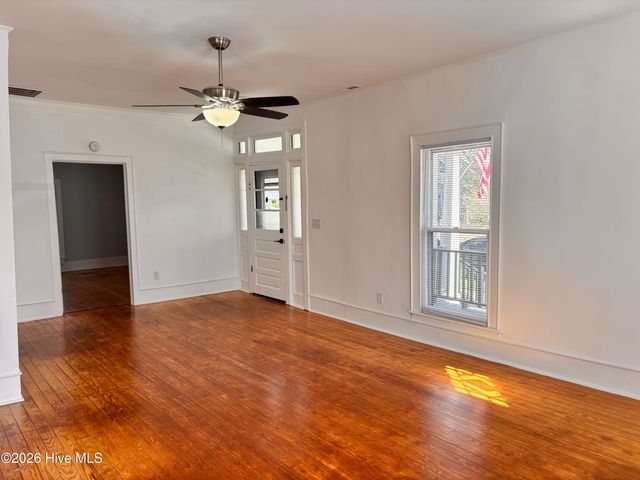 201 N Massey Street, Selma, NC 27576