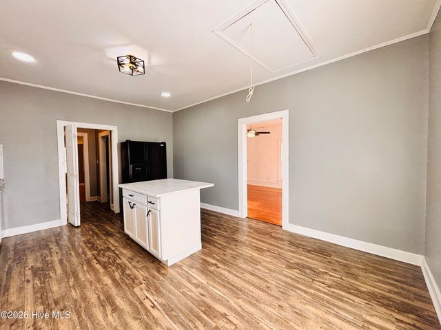 201 N Massey Street, Selma, NC 27576