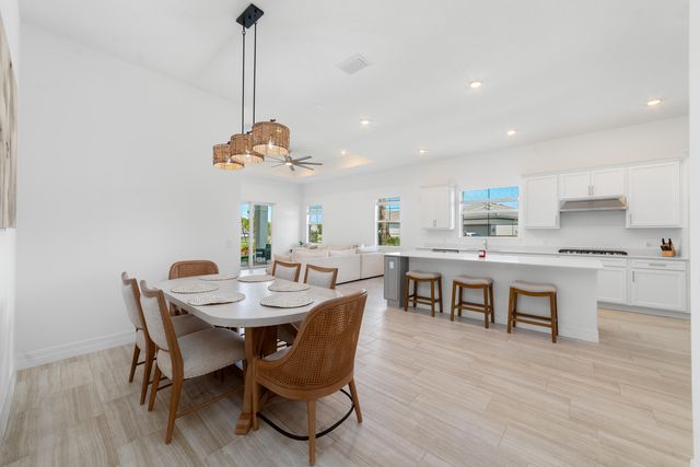 12305 Frontline Lane, Palm Beach Gardens, FL 33412