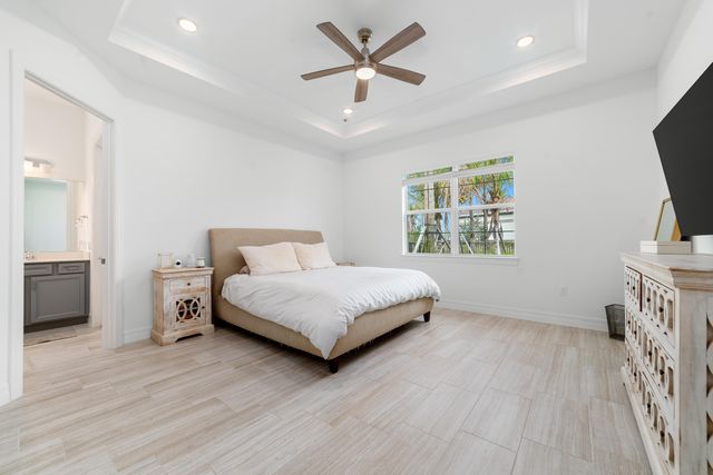 12305 Frontline Lane, Palm Beach Gardens, FL 33412