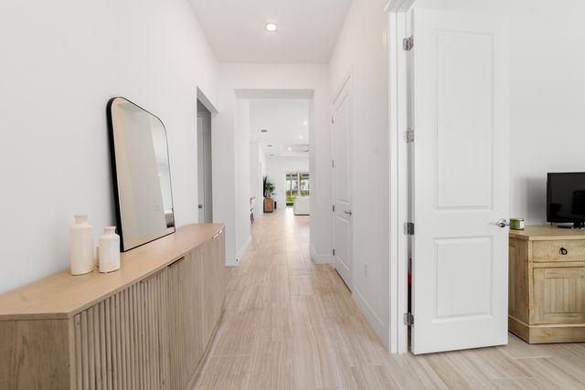 12305 Frontline Lane, Palm Beach Gardens, FL 33412