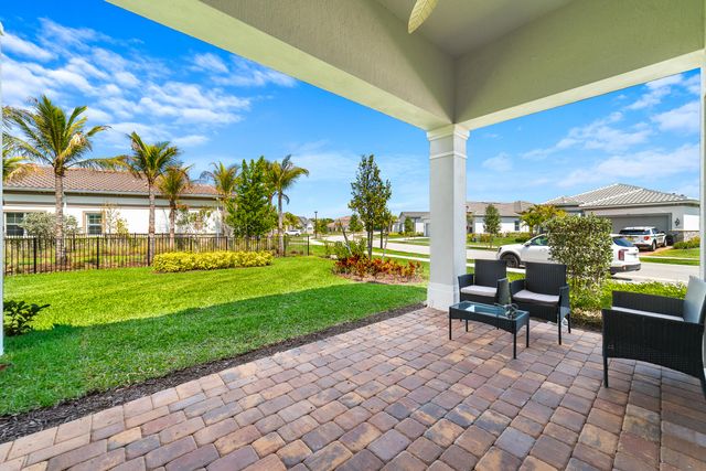 12305 Frontline Lane, Palm Beach Gardens, FL 33412