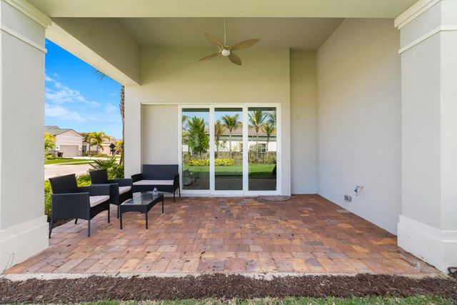 12305 Frontline Lane, Palm Beach Gardens, FL 33412