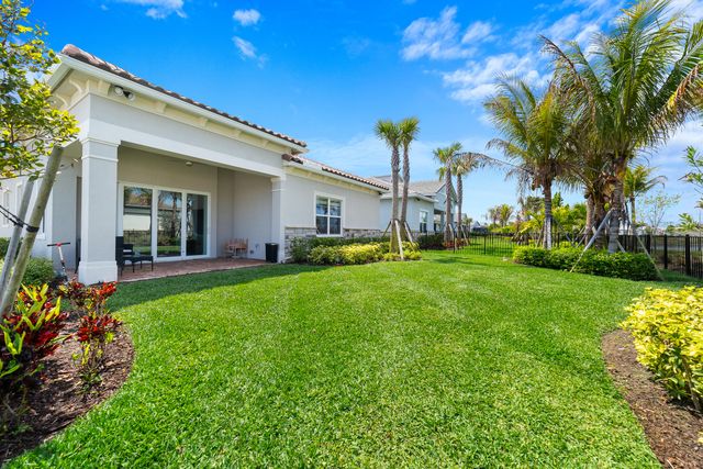 12305 Frontline Lane, Palm Beach Gardens, FL 33412