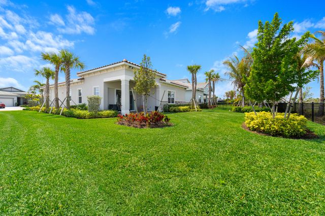 12305 Frontline Lane, Palm Beach Gardens, FL 33412