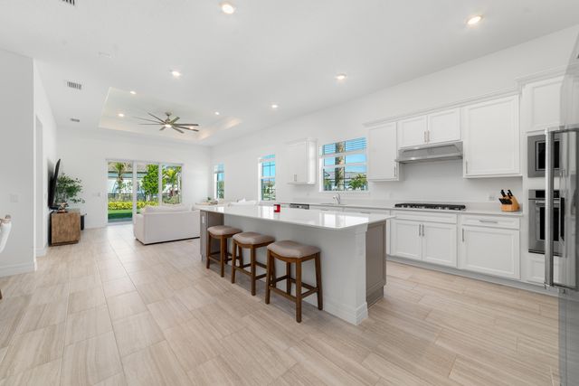 12305 Frontline Lane, Palm Beach Gardens, FL 33412