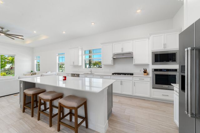 12305 Frontline Lane, Palm Beach Gardens, FL 33412