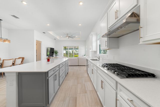 12305 Frontline Lane, Palm Beach Gardens, FL 33412