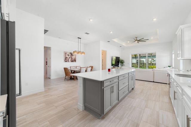 12305 Frontline Lane, Palm Beach Gardens, FL 33412