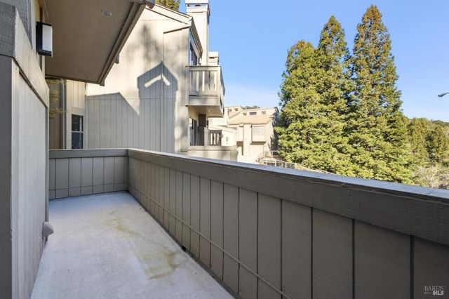 109 Pelican Ln, Novato, CA 94949