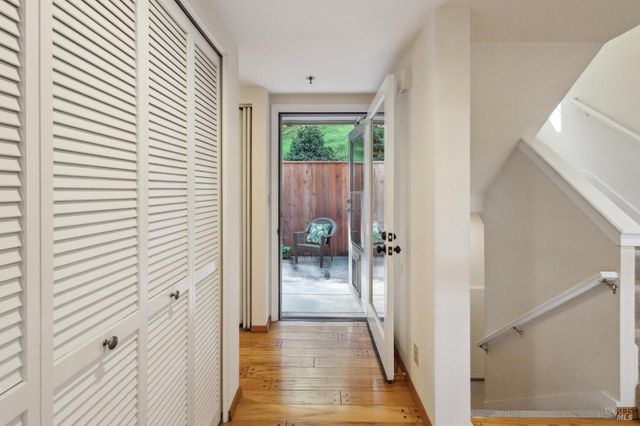 109 Pelican Ln, Novato, CA 94949