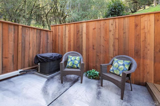 109 Pelican Ln, Novato, CA 94949