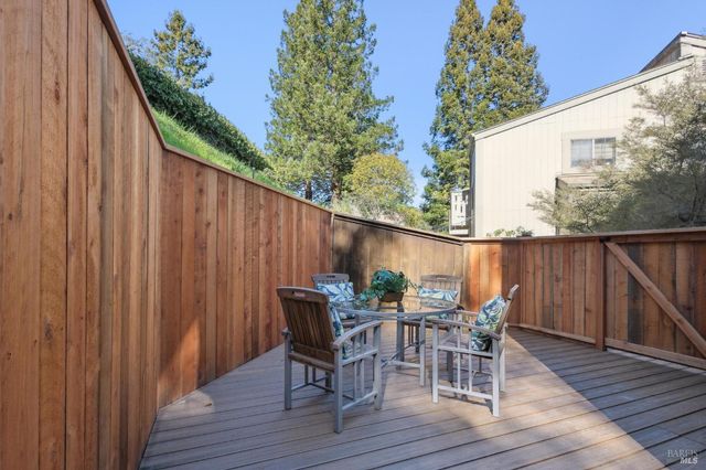 109 Pelican Ln, Novato, CA 94949