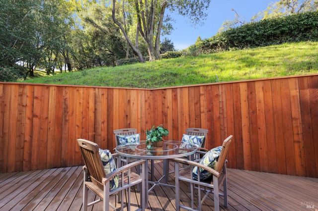 109 Pelican Ln, Novato, CA 94949