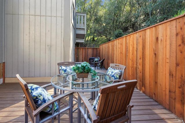 109 Pelican Ln, Novato, CA 94949