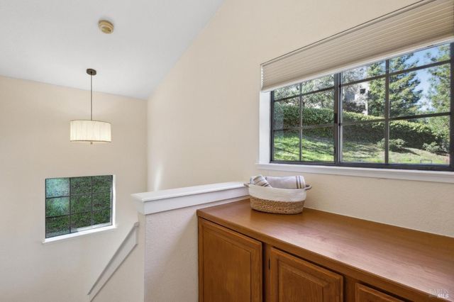 109 Pelican Ln, Novato, CA 94949