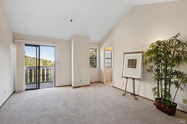 109 Pelican Ln, Novato, CA 94949