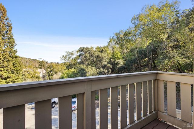 109 Pelican Ln, Novato, CA 94949