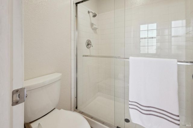 109 Pelican Ln, Novato, CA 94949