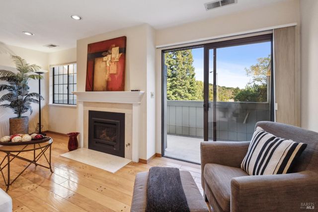 109 Pelican Ln, Novato, CA 94949