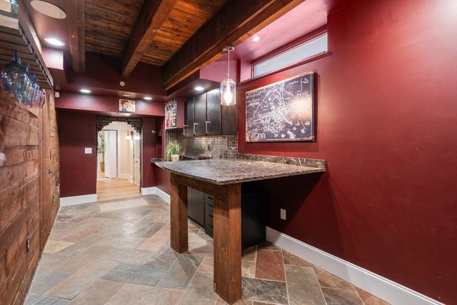 6 Henchman St 4-6, Boston, MA 02113