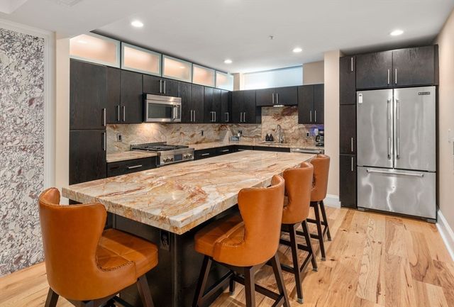 6 Henchman St 4-6, Boston, MA 02113