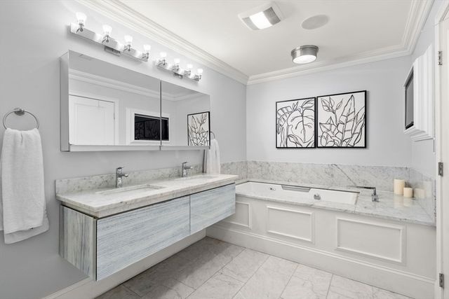 6 Henchman St 4-6, Boston, MA 02113