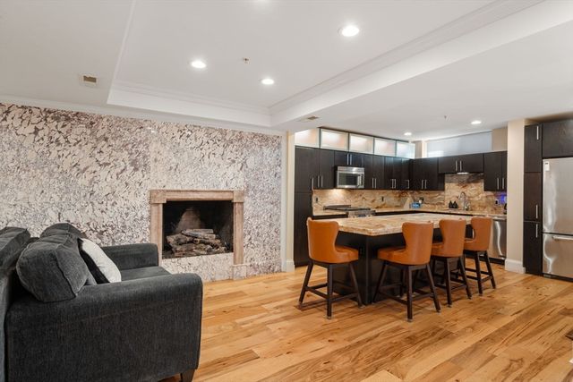 6 Henchman St 4-6, Boston, MA 02113