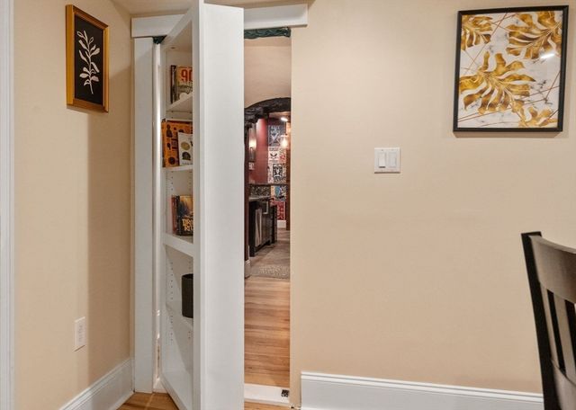 6 Henchman St 4-6, Boston, MA 02113