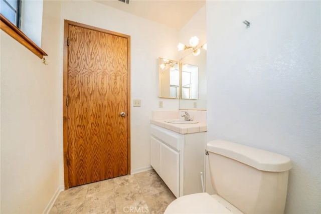 3818 Sunnyslope Road, Phelan, CA 92371