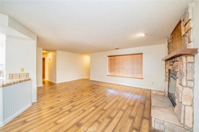 3818 Sunnyslope Road, Phelan, CA 92371