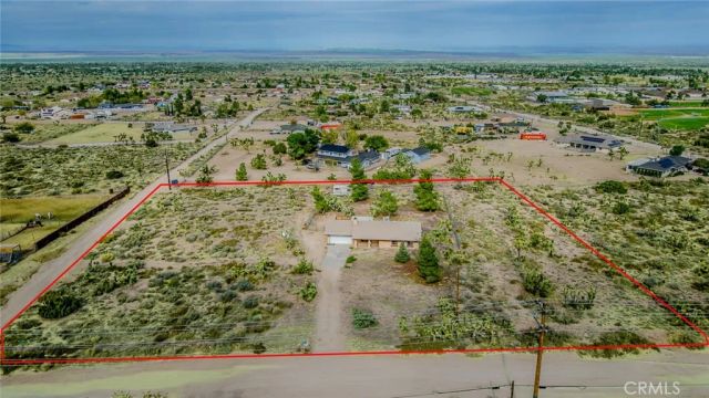 3818 Sunnyslope Road, Phelan, CA 92371