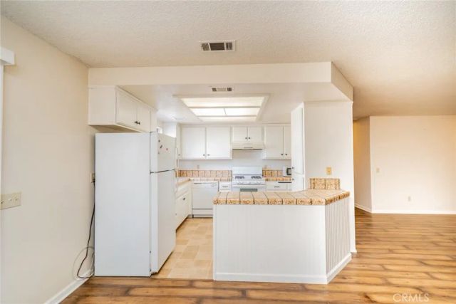 3818 Sunnyslope Road, Phelan, CA 92371