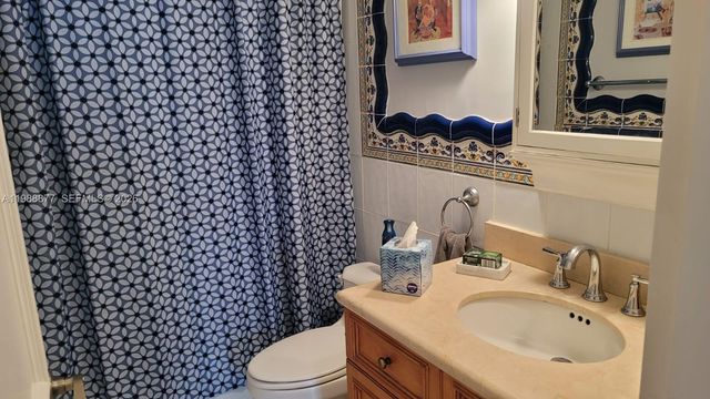 5601 Collins Ave 1110, Miami Beach, FL 33140