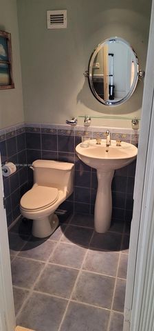 5601 Collins Ave 1110, Miami Beach, FL 33140