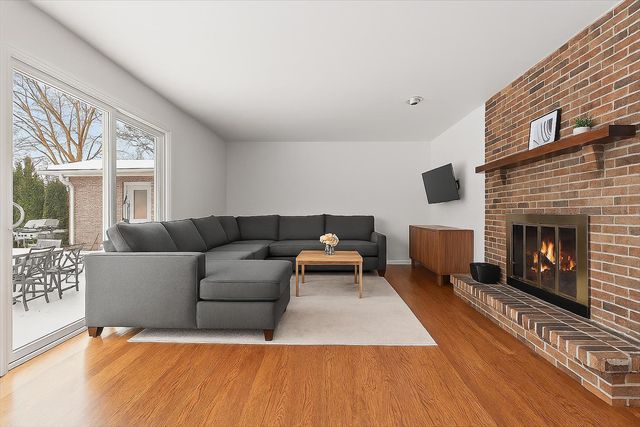 118 Beechcraft Drive, New Lenox, IL 60451