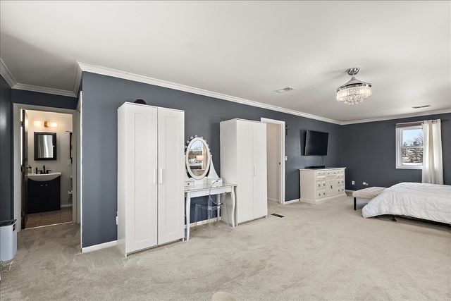 118 Beechcraft Drive, New Lenox, IL 60451