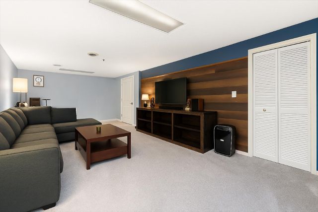 118 Beechcraft Drive, New Lenox, IL 60451