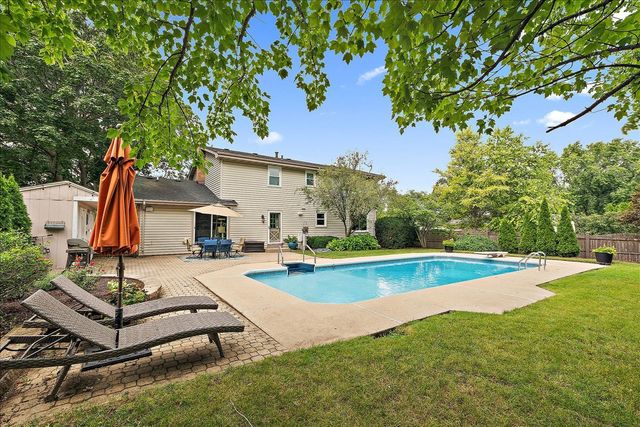 118 Beechcraft Drive, New Lenox, IL 60451