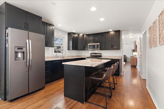 118 Beechcraft Drive, New Lenox, IL 60451