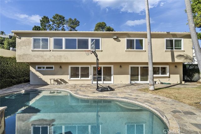 2412 Jupiter, Los Angeles, CA 90046