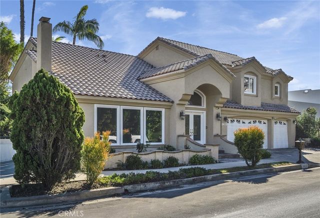 2412 Jupiter, Los Angeles, CA 90046