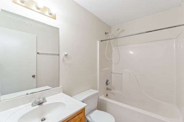 112 Stephanie Dr Apt A, Clarksville, TN 37042