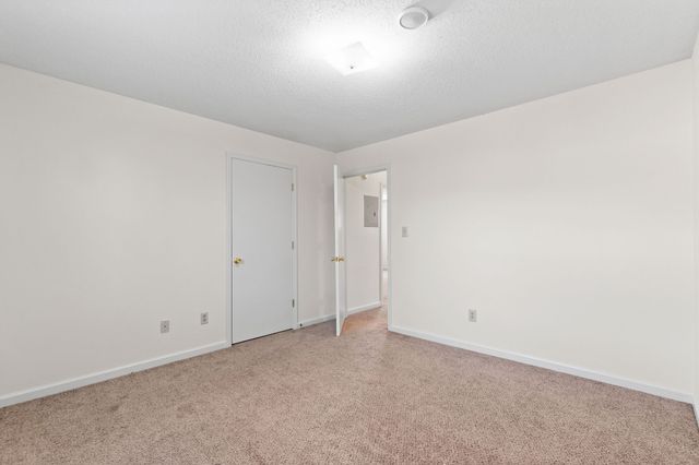 112 Stephanie Dr Apt A, Clarksville, TN 37042