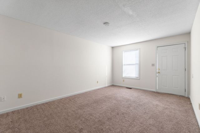 112 Stephanie Dr Apt A, Clarksville, TN 37042